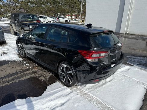 Used 2021 Subaru Impreza 2.0i Sport image 2