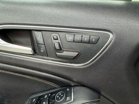 Used 2017 Mercedes-Benz GLA 250 4MATIC image 22