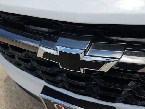 Used 2025 Chevrolet Trax RS w/ Driver Confidence Package FWD image 26