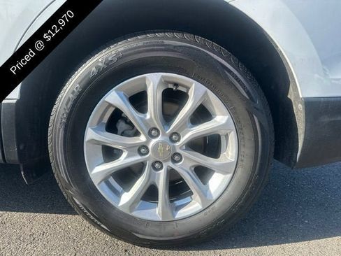Used 2020 Chevrolet Equinox LS AWD/4WD image 4