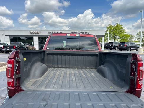 Used 2019 RAM 1500 Laramie AWD/4WD image 36
