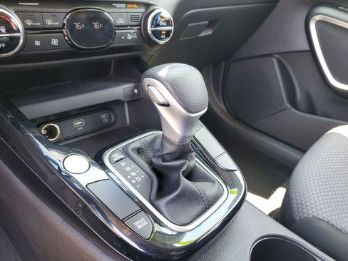Certified 2023 Kia Soul S FWD image 29
