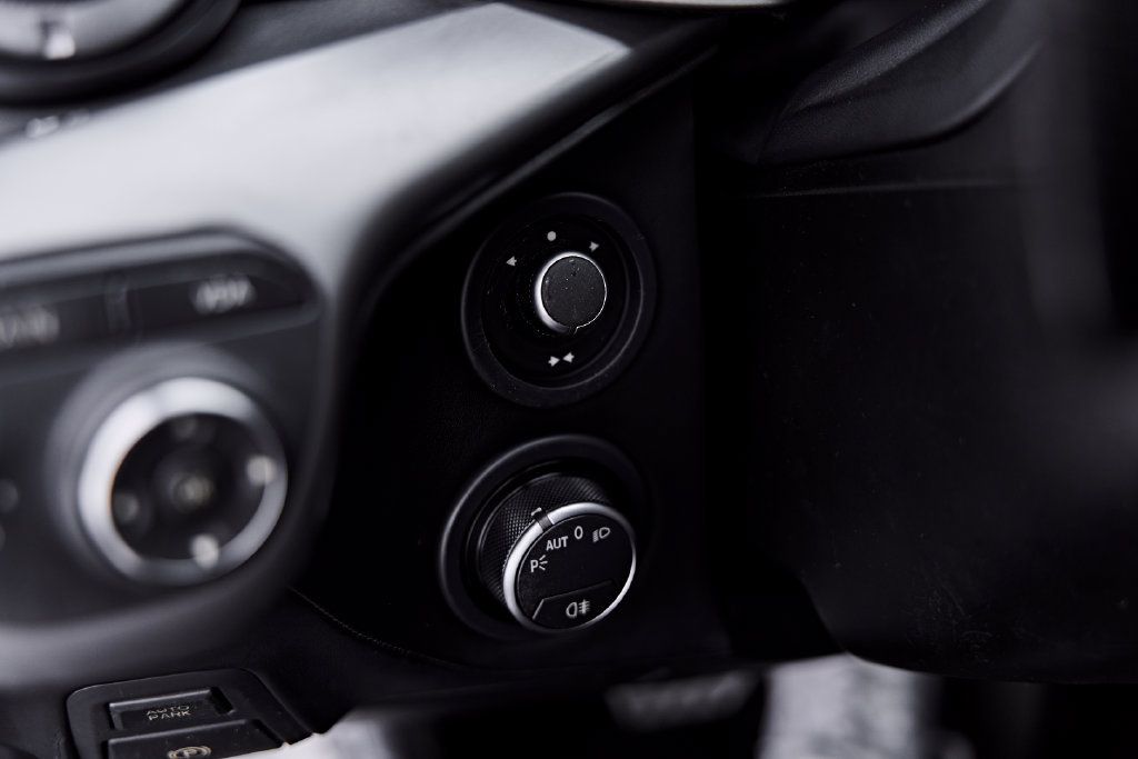 Used 2015 Ferrari F12 Berlinetta RWD image 56