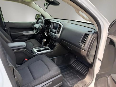 Used 2022 Chevrolet Colorado LT w/ Fleet Safety Package RWD image 41