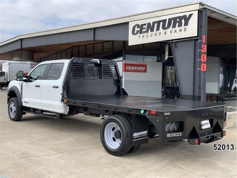 Used 2025 Ford F550 4x4 Crew Cab image 6