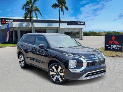 New 2025 Mitsubishi Outlander SE