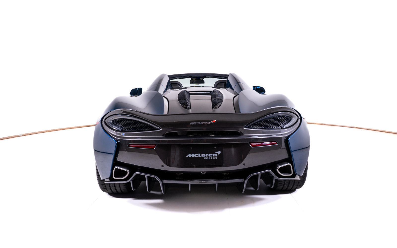 Used 2018 McLaren 570S Spider RWD image 6