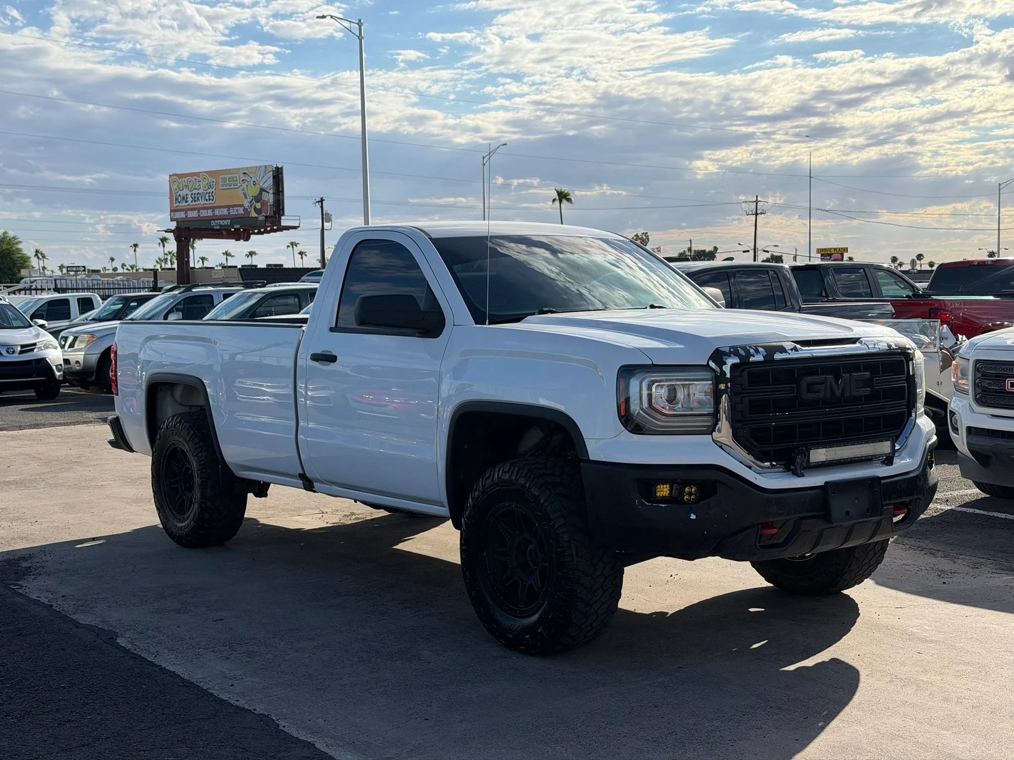 Used 2017 GMC Sierra 1500 2WD Regular Cab image 13