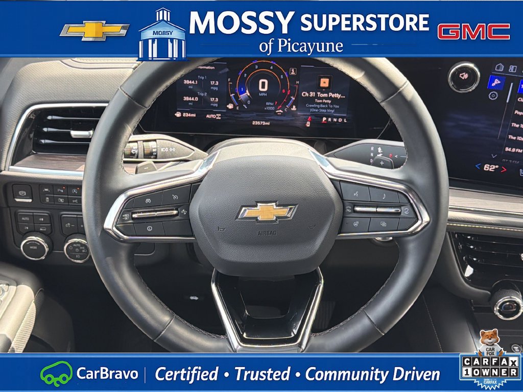 Certified 2026 Chevrolet Suburban Premier AWD/4WD image 16