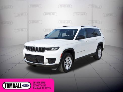 Used 2022 Jeep Grand Cherokee L Laredo w/ Luxury Tech Group I AWD/4WD image 3