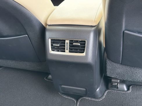 Used 2022 Lexus RX 350L Premium w/ Premium Package AWD/4WD image 18