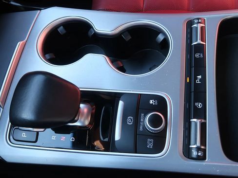 Used 2018 Kia Stinger GT2 image 31