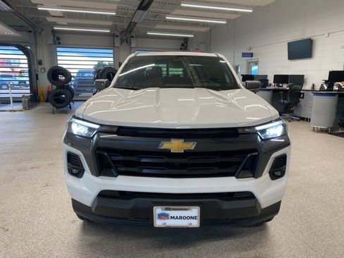 New 2025 Chevrolet Colorado LT w/ LT Convenience Package image 2