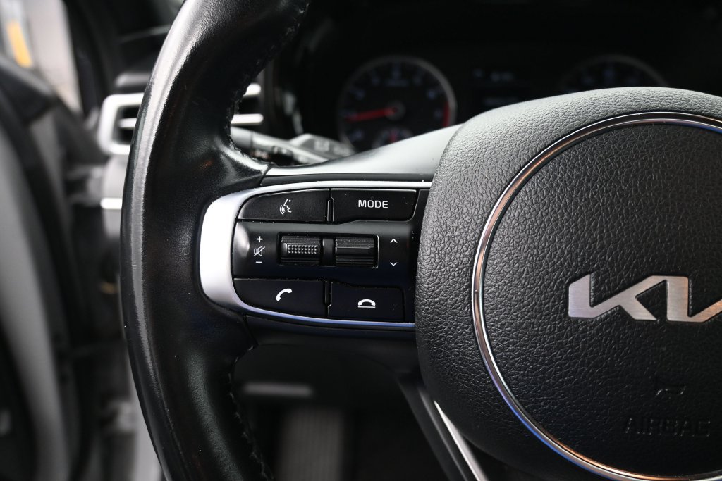 Used 2022 Kia K5 GT-Line FWD image 29