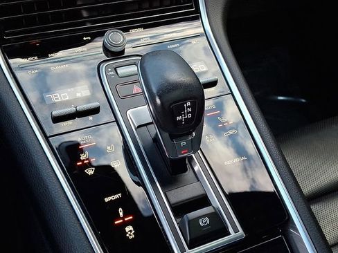 Certified 2023 Porsche Panamera 4 Platinum Edition image 20