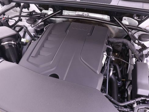 New 2026 Audi Q5 Premium Plus image 17