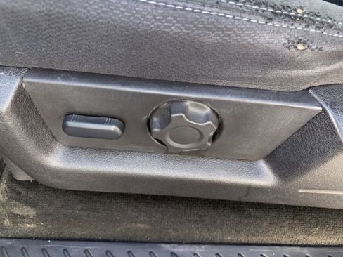 Used 2013 Ford F150 FX4 w/ Mid Equipment Group AWD/4WD image 22