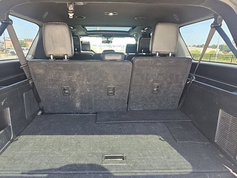 Used 2019 Ford Expedition Max Limited RWD image 23