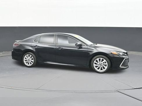Used 2023 Toyota Camry LE w/ Convenience Package FWD image 18