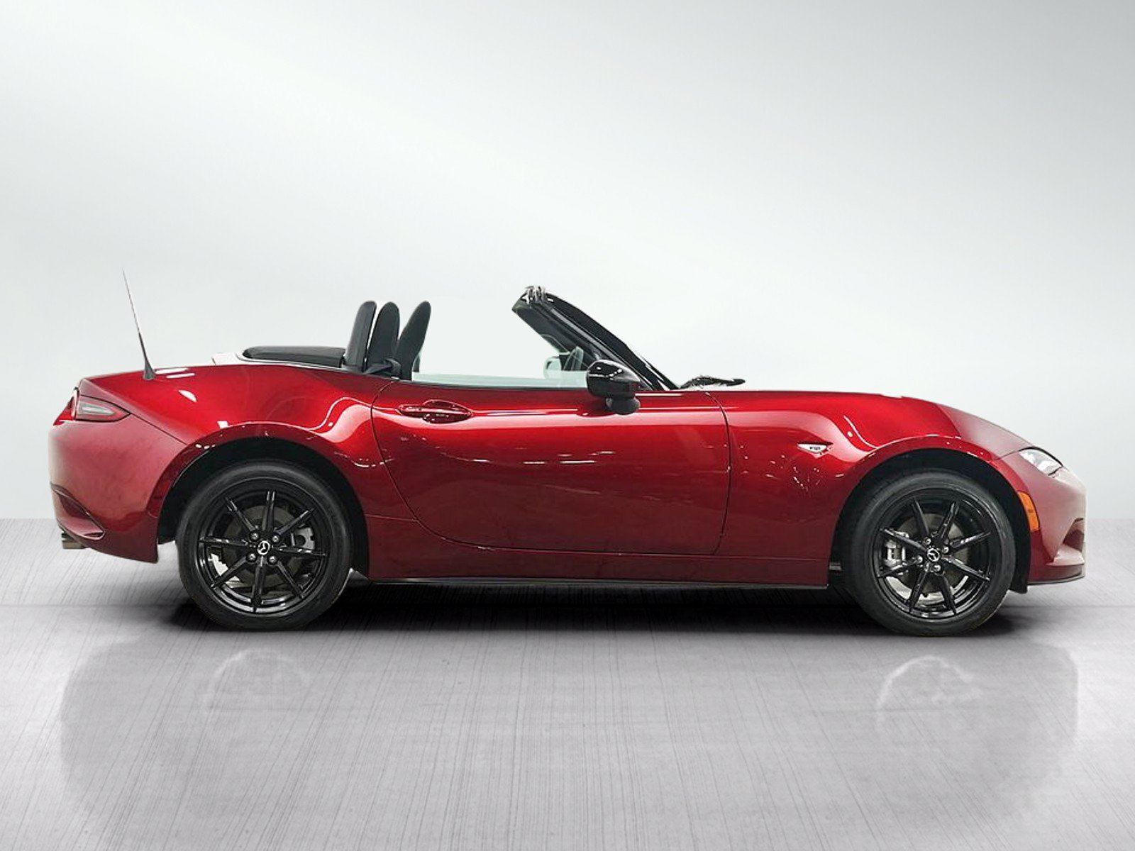 Used 2024 MAZDA MX-5 Miata Sport RWD image 6