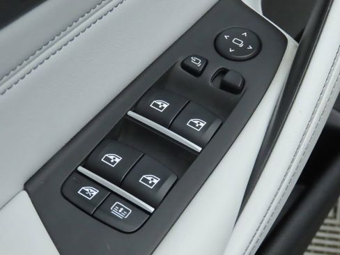 Used 2022 BMW M5 w/ Competition Package image 24