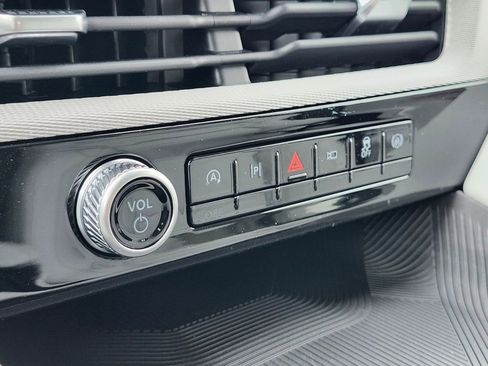 New 2026 Ford Explorer Active w/ Active Comfort Package AWD/4WD image 27