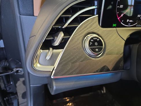 Certified 2026 Mercedes-Benz E 350 4MATIC Sedan image 28