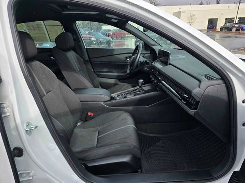 Used 2024 Honda Accord Sport image 11