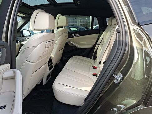 Used 2025 BMW X6 xDrive40i w/ Executive Package image 10