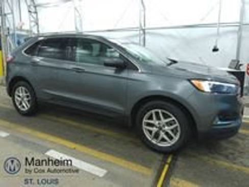 Used 2022 Ford Edge SEL AWD/4WD image 13