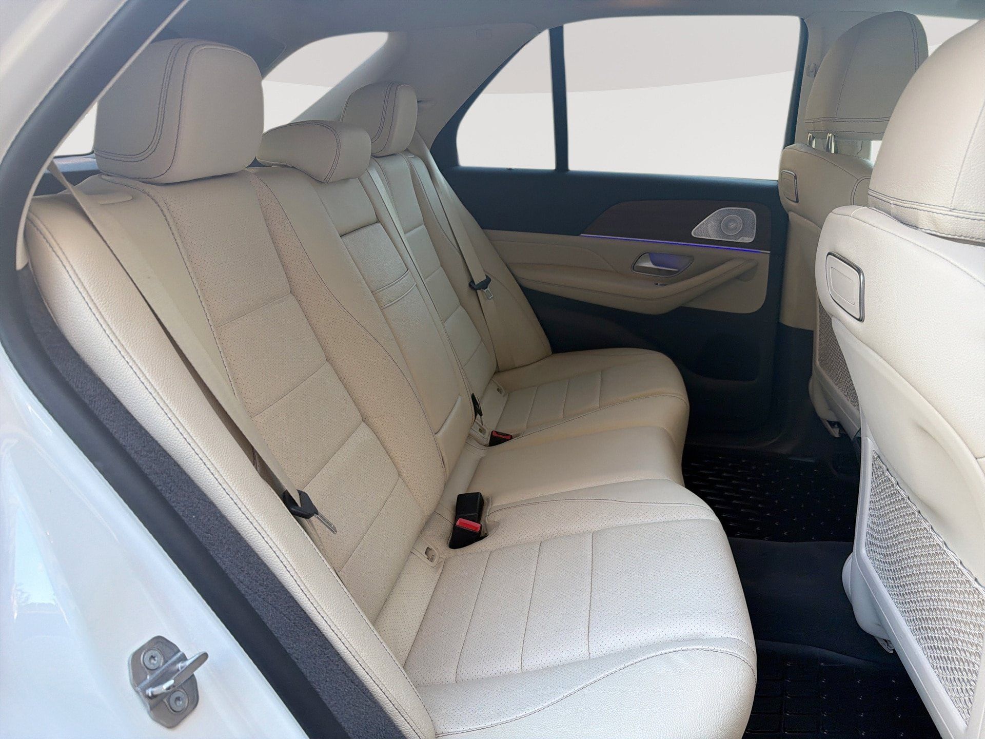 Used 2020 Mercedes-Benz GLE 350 4MATIC w/ Premium Package image 27