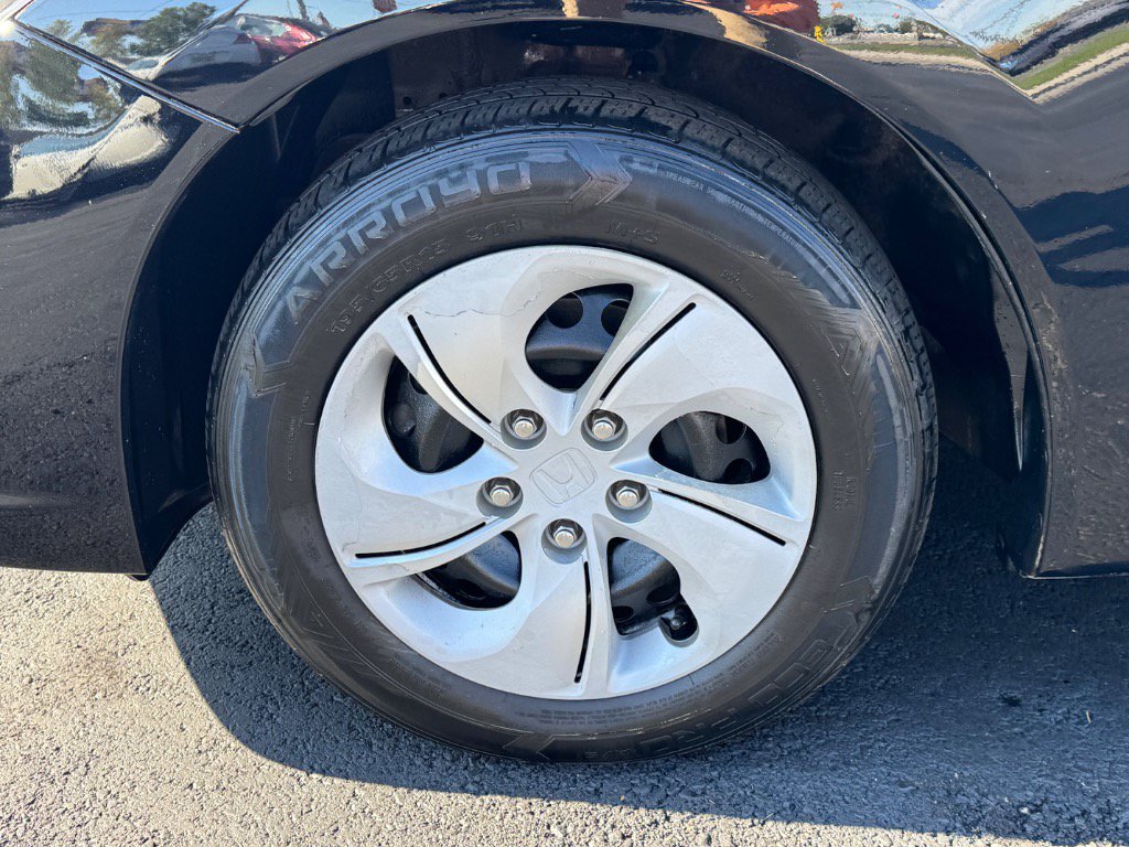 Used 2015 Honda Civic LX image 9