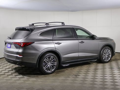 Used 2024 Acura MDX SH-AWD w/ Advance Package image 15