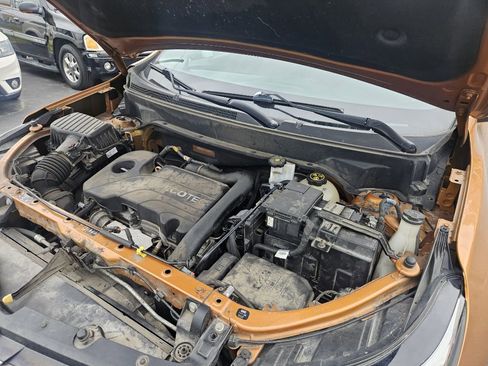 Used 2019 Chevrolet Equinox LT FWD image 23