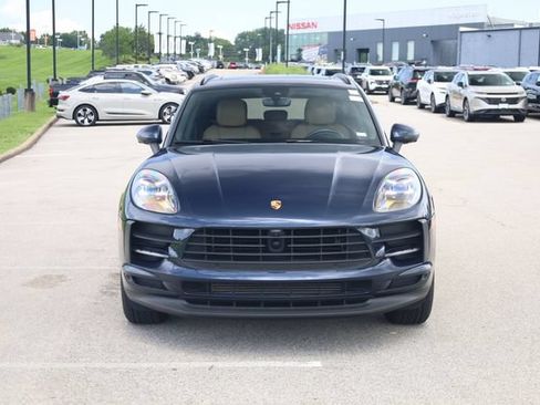 Used 2019 Porsche Macan AWD/4WD image 3