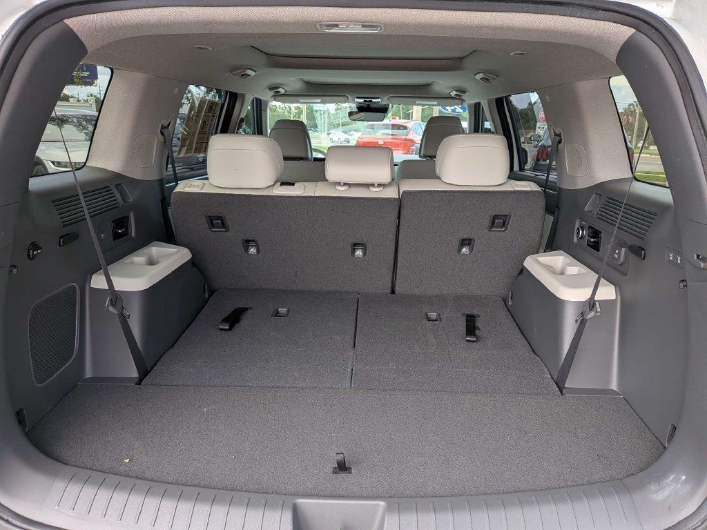 Used 2024 Hyundai Santa Fe Limited FWD image 19