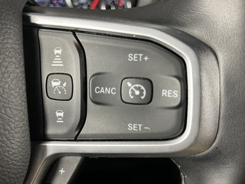 Used 2024 RAM 2500 Big Horn w/ Safety Group image 17