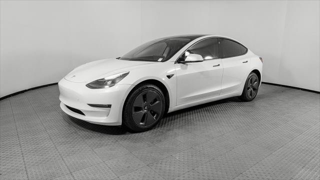 Used 2021 Tesla Model 3 Standard Range Plus RWD image 2