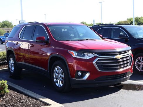 Used 2018 Chevrolet Traverse LT FWD image 3