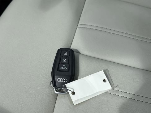 Used 2025 Audi Q5 Premium Plus AWD/4WD image 19