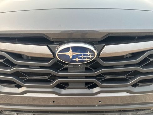 Used 2024 Subaru Crosstrek 2.0i Premium AWD/4WD image 3