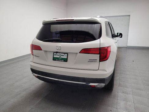 Used 2018 Honda Pilot Touring image 7