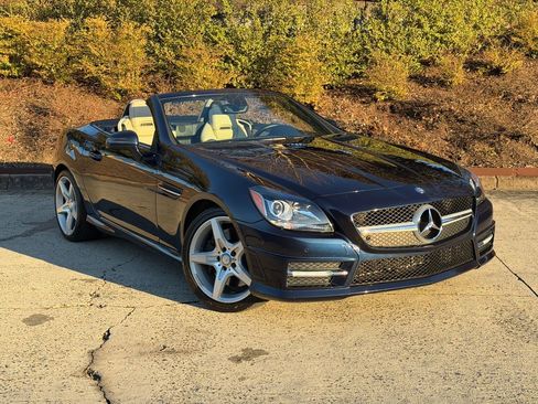 Used 2012 Mercedes-Benz SLK 350 image 1