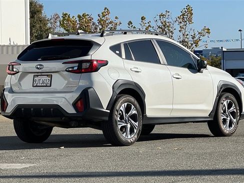 Used 2024 Subaru Crosstrek 2.0i Premium image 4