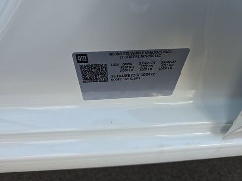 New 2025 GMC Sierra 3500 Pro w/ Convenience Package image 14