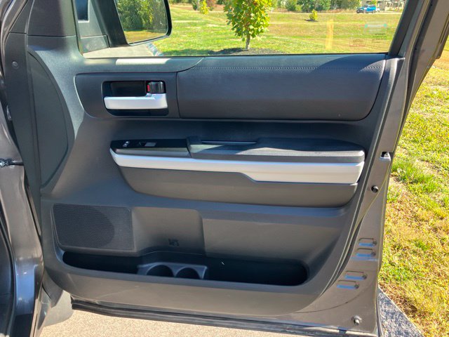 Used 2018 Toyota Tundra SR5 w/ TRD Off Road Package AWD/4WD image 10