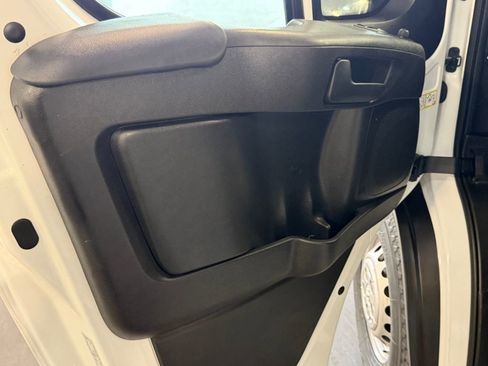 Used 2024 RAM ProMaster 2500 w/ Convenience Group image 23