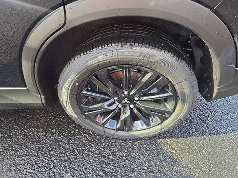 New 2026 Mitsubishi Eclipse Cross LE image 28