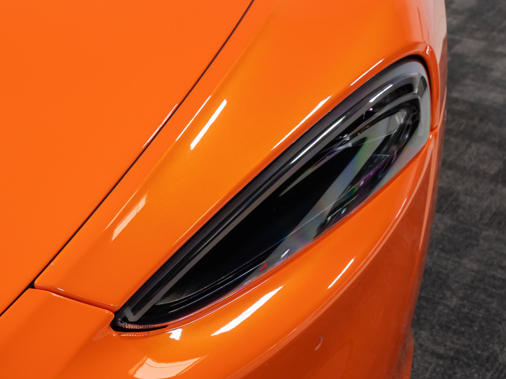 Used 2023 McLaren GT RWD image 18