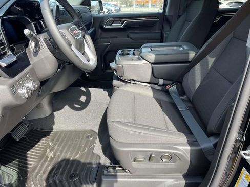 New 2026 GMC Sierra 1500 Elevation image 16